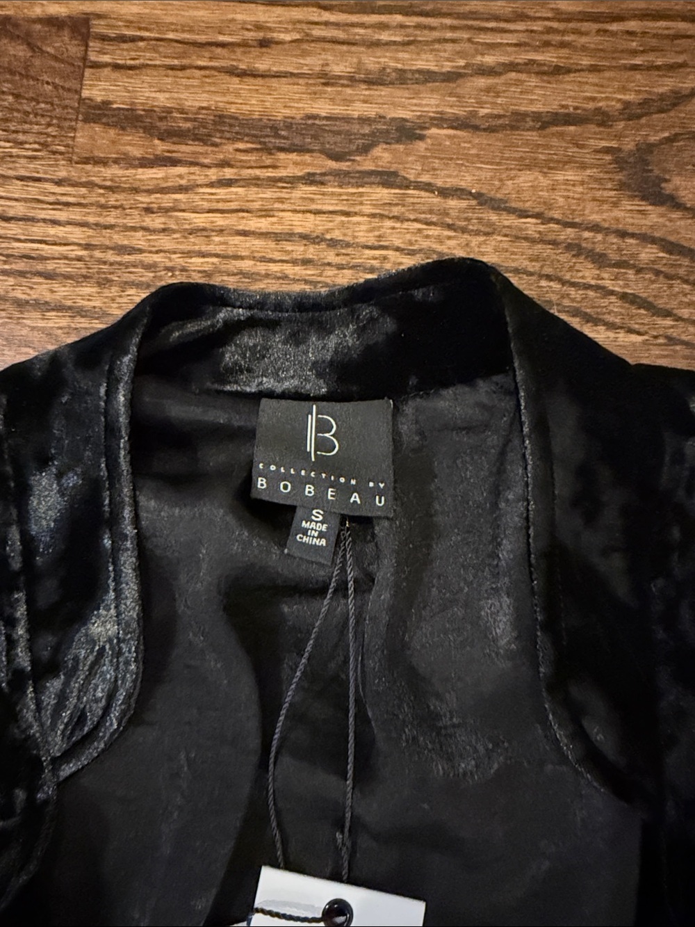 NWT Bobeau Magda Velvet Blazer - Picture 6 of 6